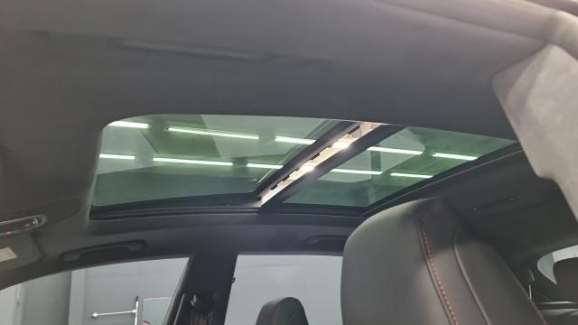 Audi RSQ8 2025 — photo 17