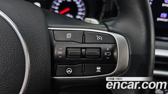 Kia K5 2023 — photo 24