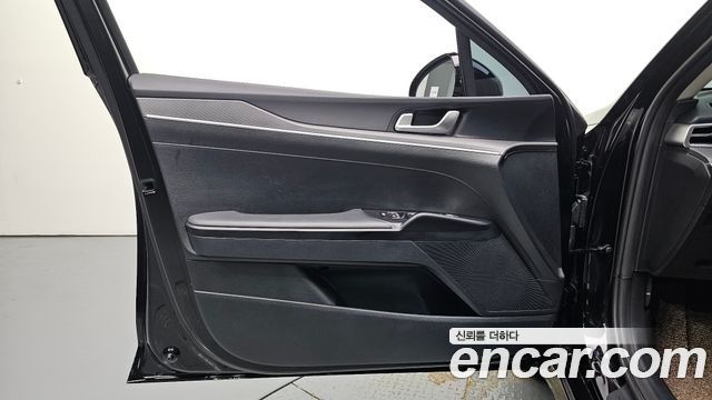 Kia K5 2023 — photo 14