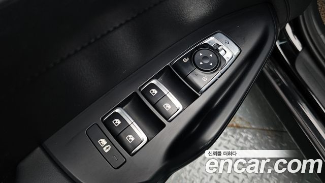 Kia K5 2023 — photo 29