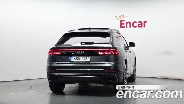 Audi Q8 2023 — photo 4