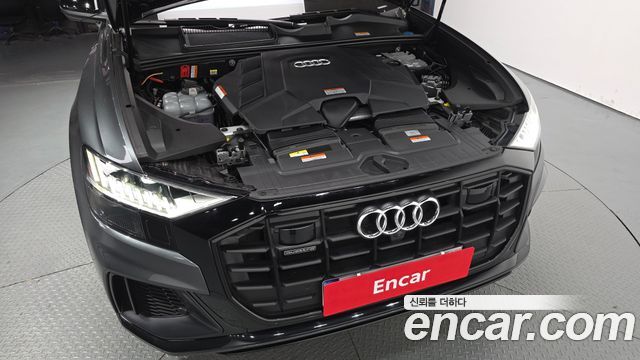 Audi Q8 2023 — photo 6