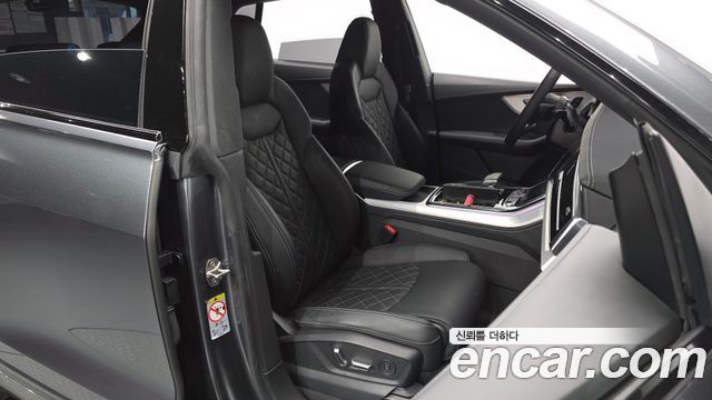 Audi Q8 2023 — photo 16