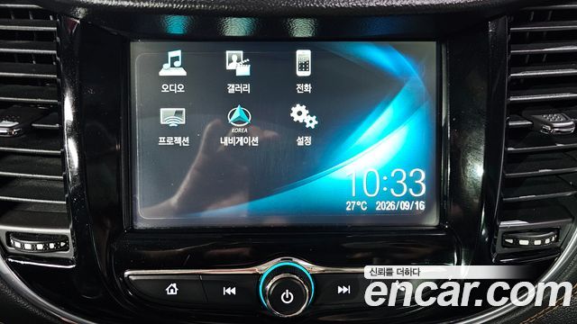 Chevrolet Korea Trax 2017 — photo 24