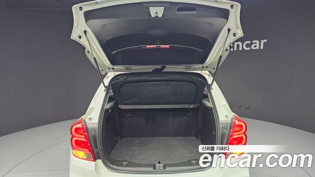 Chevrolet Korea Trax 2017 — photo 31