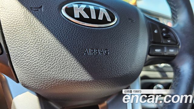 Kia pride 2017 — photo 15