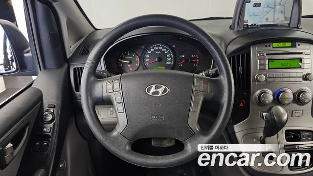 Hyundai Starex 2014 — photo 13