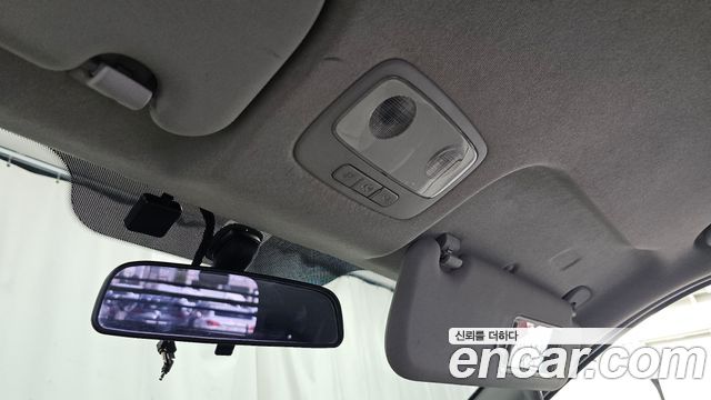 Hyundai Starex 2014 — photo 17