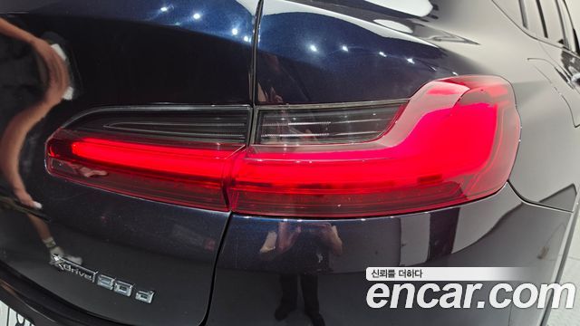 BMW X4 2019 — photo 9