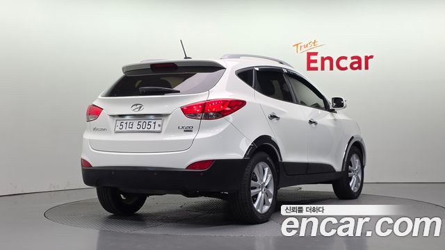 Hyundai Tucson 2010 — photo 2