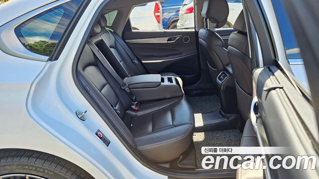 Hyundai Grandeur 2018 — photo 12
