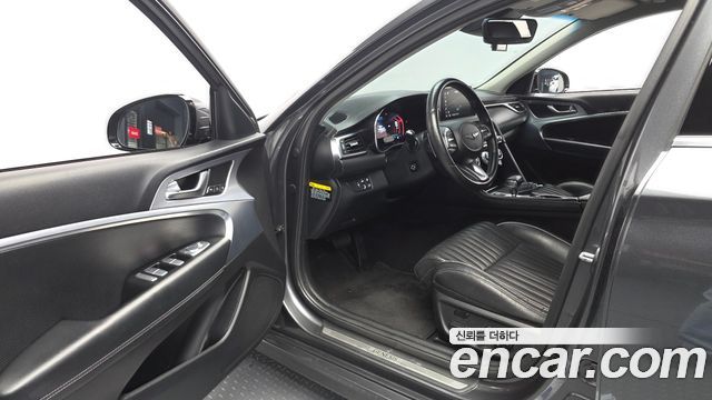Genesis G70 2020 — photo 13