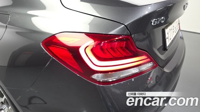 Genesis G70 2020 — photo 9
