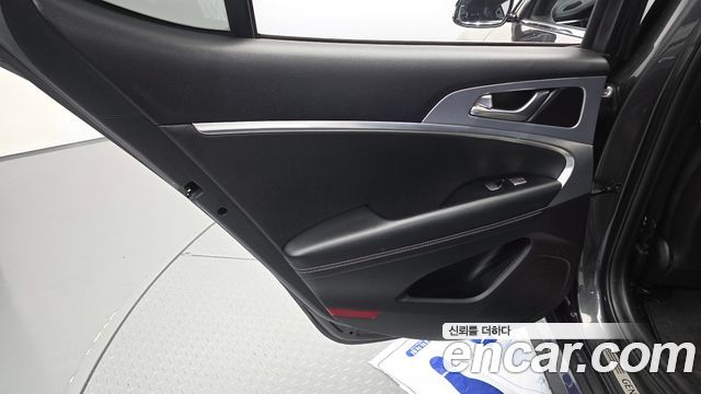 Genesis G70 2020 — photo 15