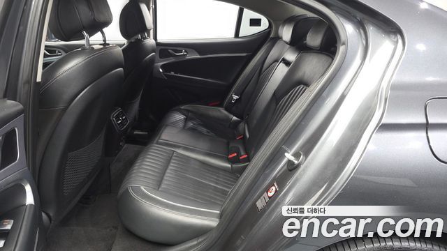 Genesis G70 2020 — photo 16