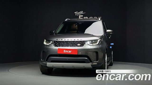 Land Rover Discovery 2018 — photo 3
