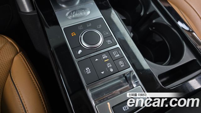 Land Rover Discovery 2018 — photo 14