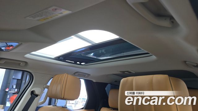 Land Rover Discovery 2018 — photo 20