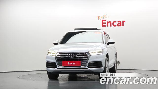 Audi Q5 2020 — photo 3