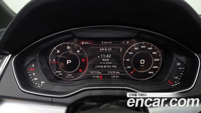Audi Q5 2020 — photo 11