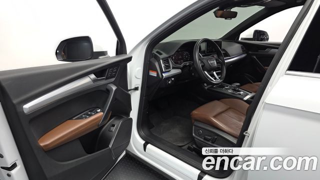 Audi Q5 2020 — photo 13