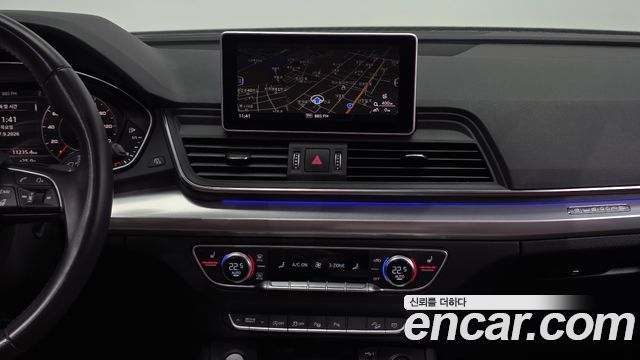 Audi Q5 2020 — photo 20