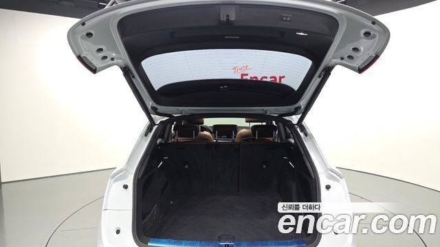 Audi Q5 2020 — photo 31