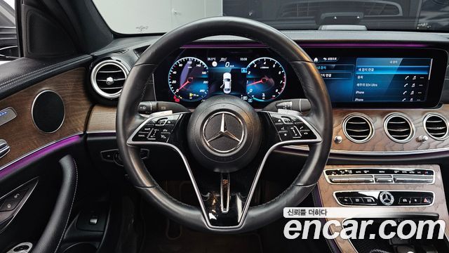 Mercedes-Benz E-Class 2021 — photo 19