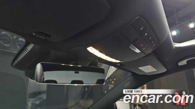 Mercedes-Benz E-Class 2021 — photo 25
