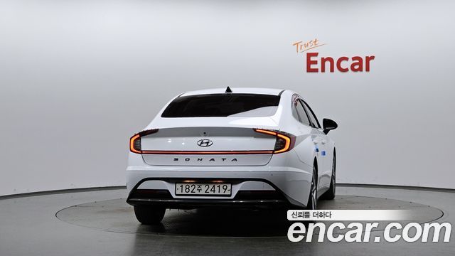 Hyundai Sonata 2023 — photo 4