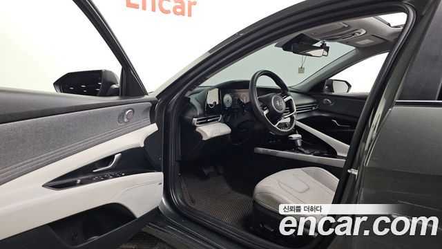 Hyundai AVANTE 2021 — photo 13
