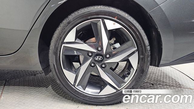 Hyundai AVANTE 2021 — photo 7