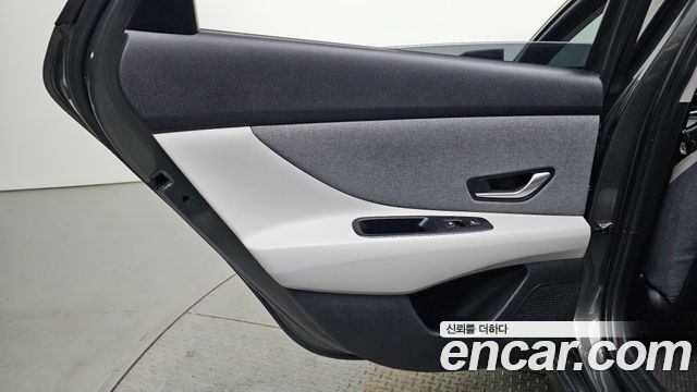 Hyundai AVANTE 2021 — photo 15
