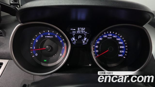 Hyundai AVANTE 2011 — photo 8