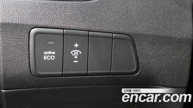 Hyundai AVANTE 2011 — photo 13