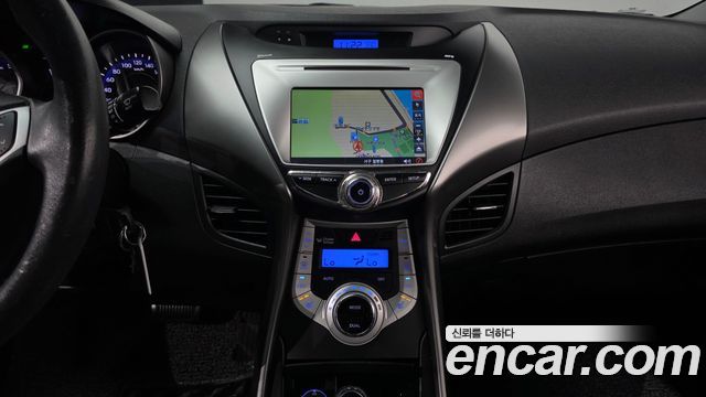 Hyundai AVANTE 2011 — photo 16