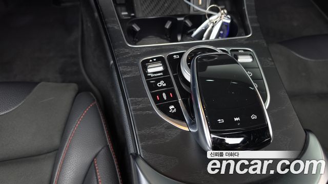 Mercedes-Benz C-Class 2020 — photo 26