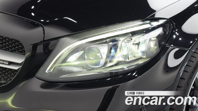 Mercedes-Benz C-Class 2020 — photo 8