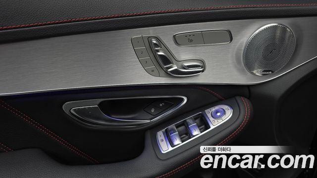 Mercedes-Benz C-Class 2020 — photo 30