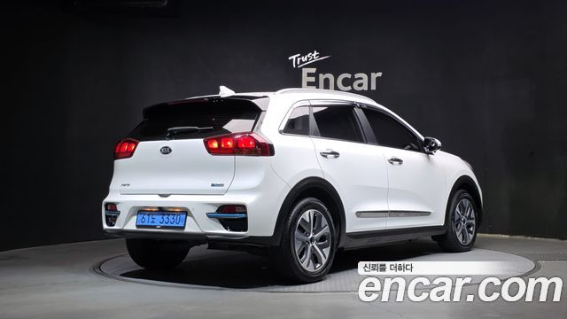 Kia Niro 2021 — photo 2