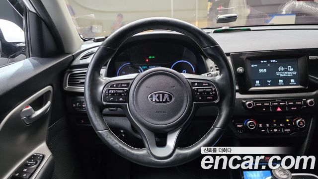 Kia Niro 2021 — photo 13