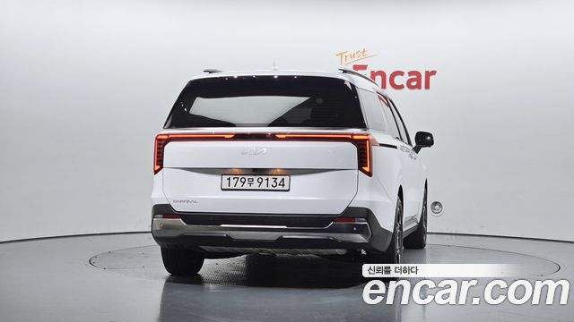 Kia Canival 2025 — photo 4