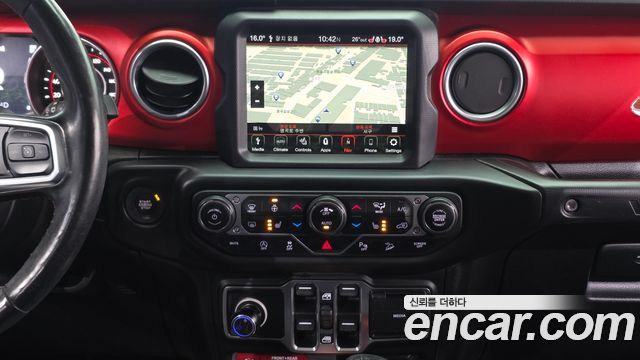 Jeep Wrangler 2020 — photo 20