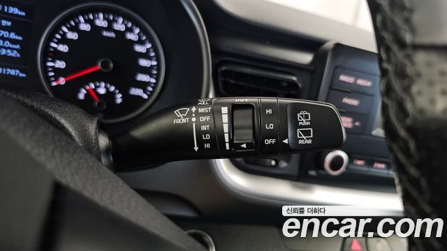 Kia Stonic 2018 — photo 18