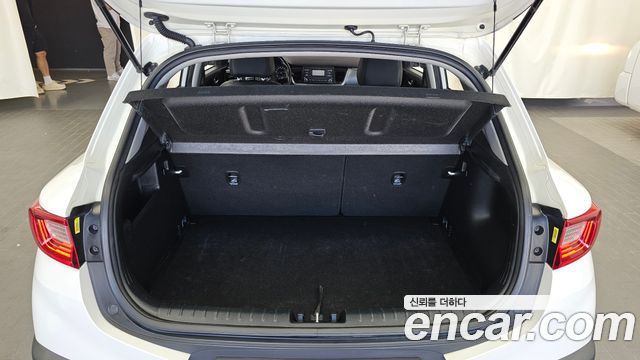 Kia Stonic 2018 — photo 20