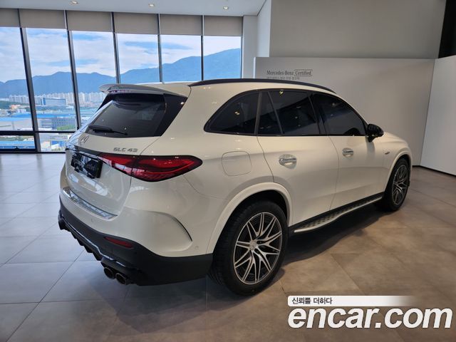 Mercedes-Benz GLC-Class 2025 — photo 4