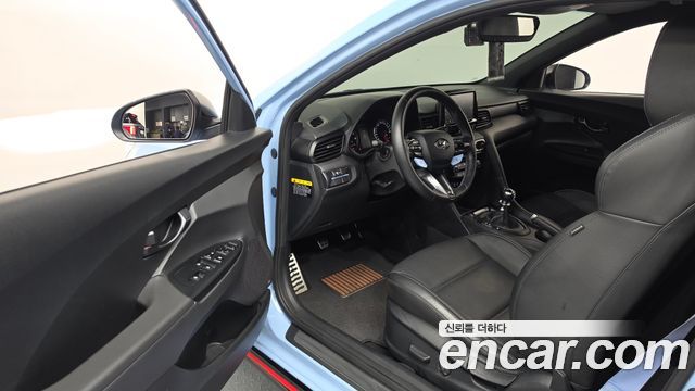 Hyundai Veloster 2019 — photo 13