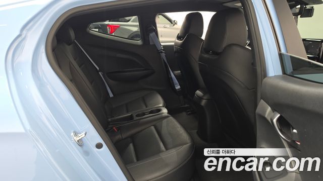 Hyundai Veloster 2019 — photo 17