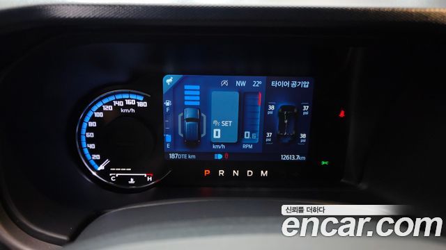 Ford Bronco 2023 — photo 11