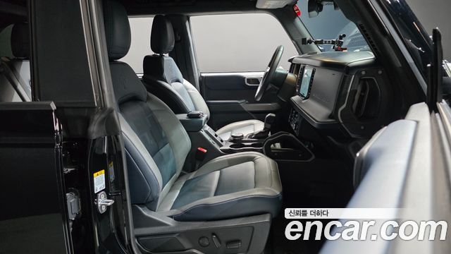 Ford Bronco 2023 — photo 16